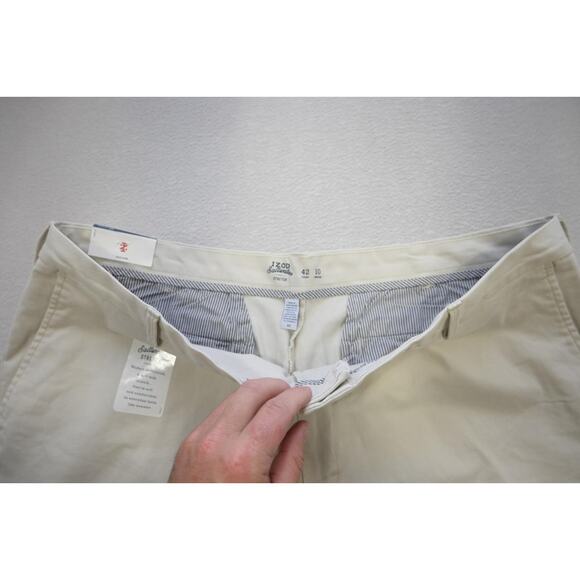 Izod Saltwater Relaxed Khaki Chino Shorts Stretch Flat 10" INS Mens Sz 42 NWT - Picture 4 of 8